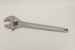 18" Adjustable Wrench